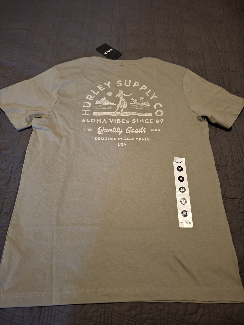 Hurley Men’s Aloha Vibes Graphic On Back Tee - Olive Green Size M